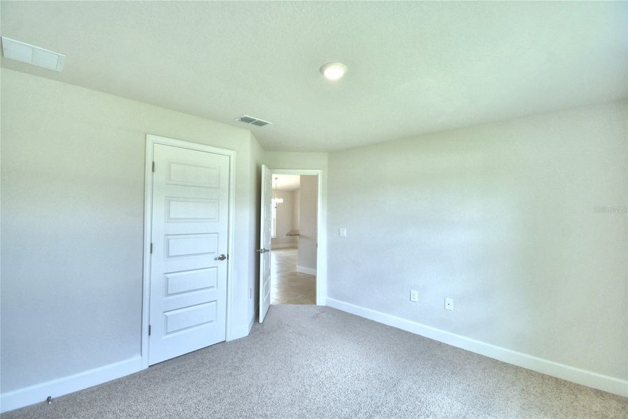 Spacious, unfurnished interior of a new home in Cadence Crossing, Auburndale (Image 25).