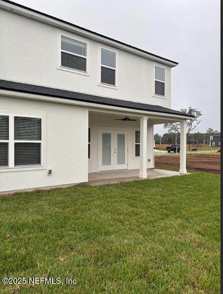 Exterior details and patio area of a home in , Jacksonville (Image 20).