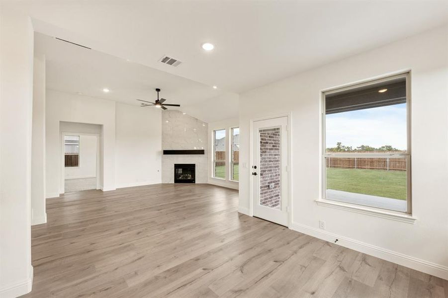 Spacious, unfurnished interior of a new home in Hampton Park, Glenn Heights (Image 38). Spacious, unfurnished interior of a new home in Hampton Park, Glenn Heights (Image 38).