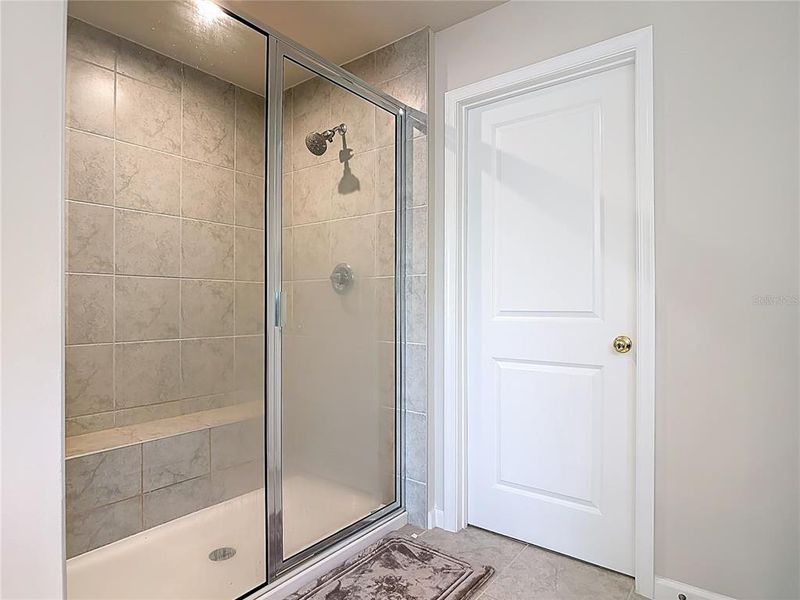 Close-up of interior finishes inside a home in , Daytona Beach (Image 23).