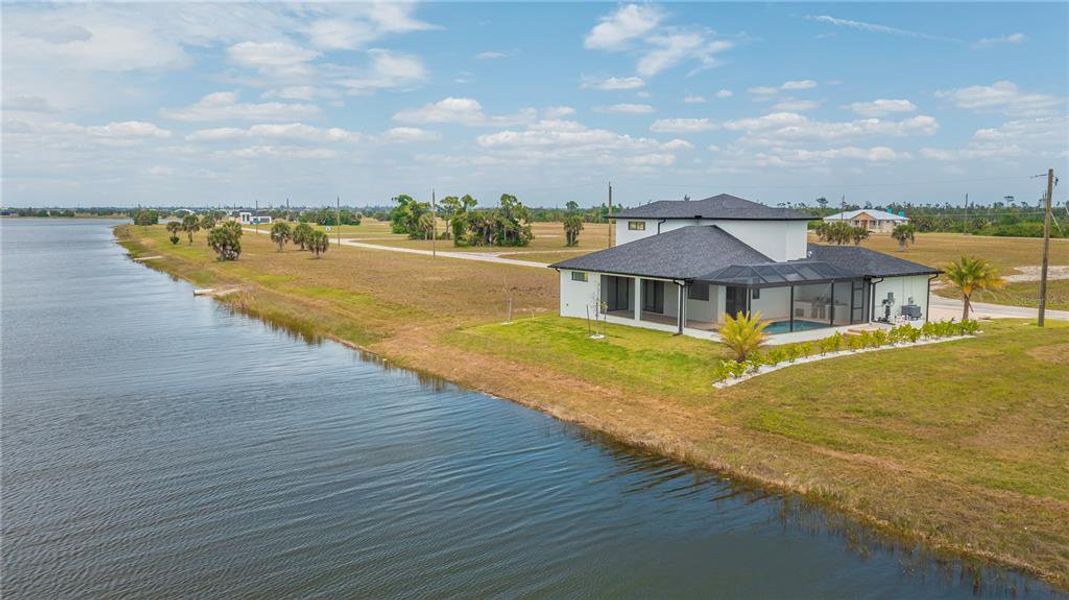 Exterior details and patio area of a home in , Placida (Image 46).