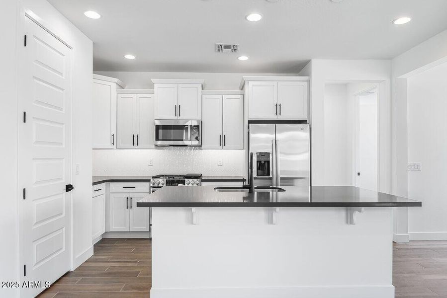 hj-az-phx-cantamia-dolce-lot-30134-kitch