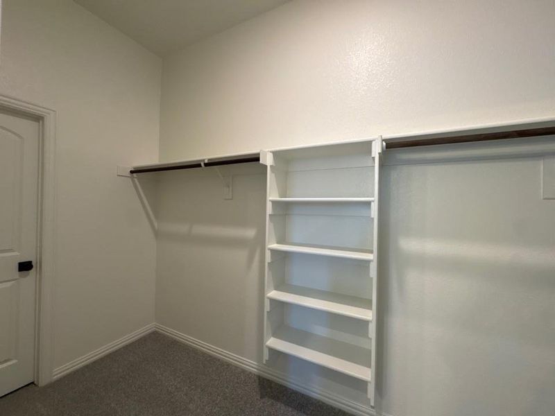 Image 15 of a home in Fairview Meadows.