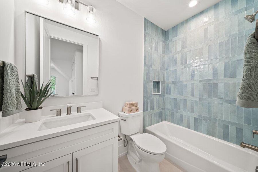 Furnished interior view inside a new home in , Jacksonville (Image 64).