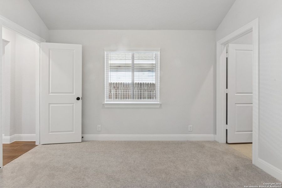 Spacious, unfurnished interior of a new home in Davis Ranch 60', San Antonio (Image 23).