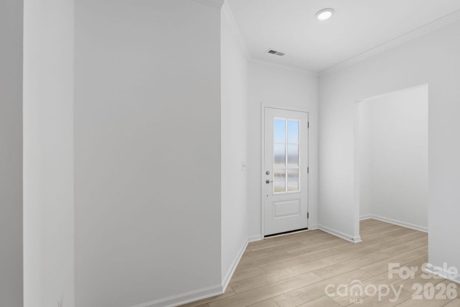 Spacious, unfurnished interior of a new home in Roselyn, Lancaster (Image 14).