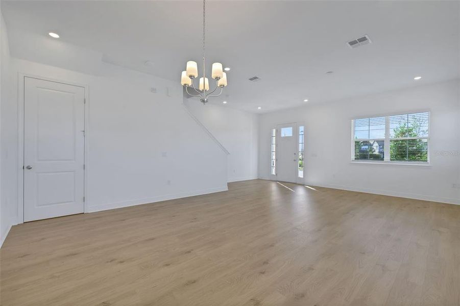 Spacious, unfurnished interior of a new home in , St. Cloud (Image 10).