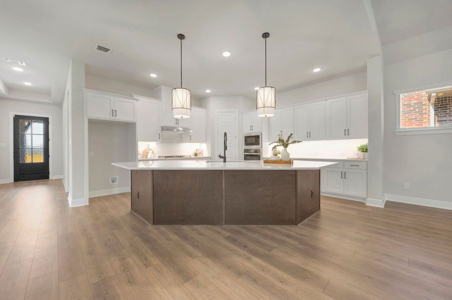 The Riverdale - Kitchen