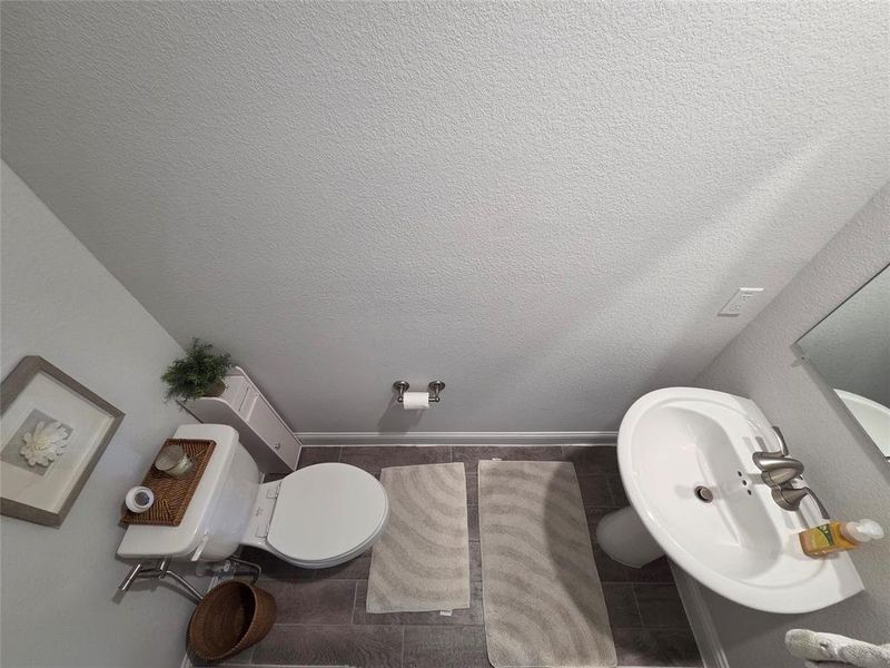 Furnished interior view inside a new home in , Wylie (Image 18).