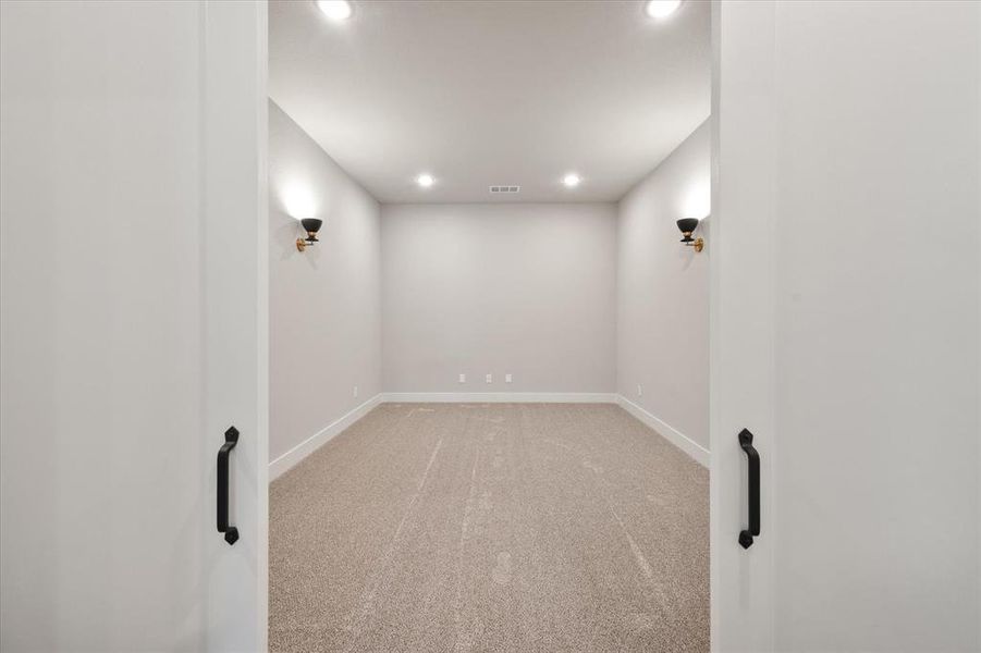 Image 30 of a home in .