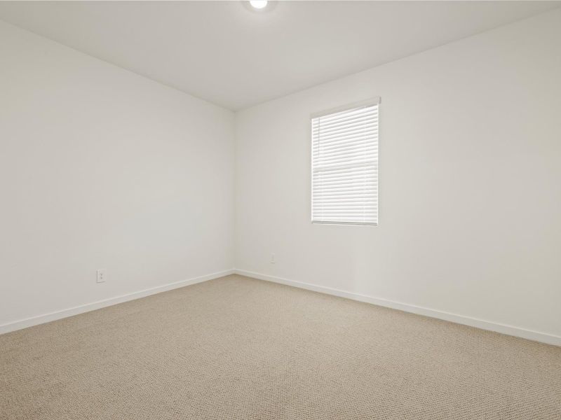 Spacious, unfurnished interior of a new home in Entrada Reserve Series, Tolleson (Image 19).