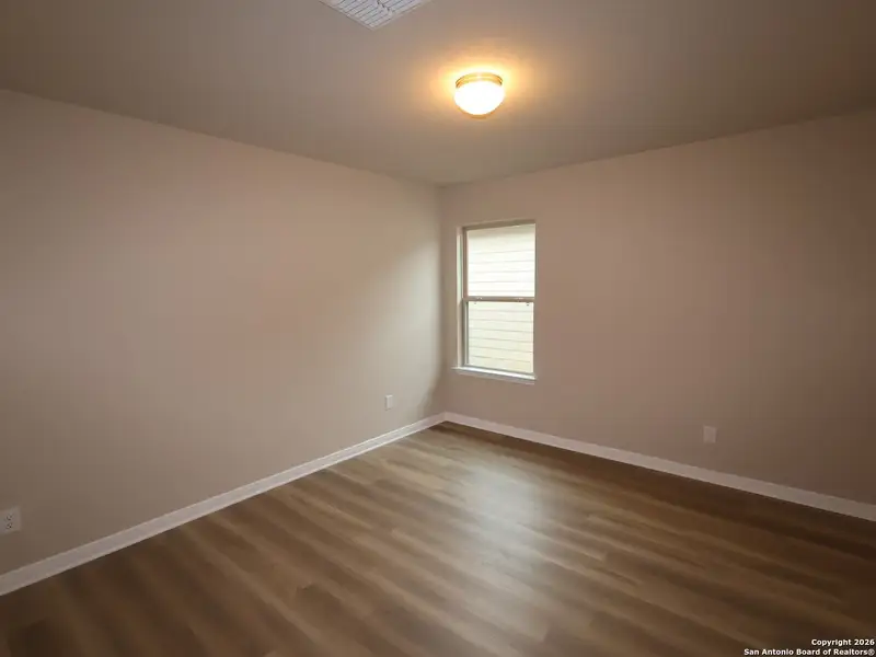 Spacious, unfurnished interior of a new home in Meadows at Clear Springs, New Braunfels (Image 33).