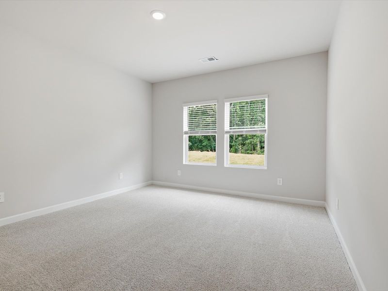 Spacious, unfurnished interior of a new home in Southwell Commons, Anderson (Image 13).