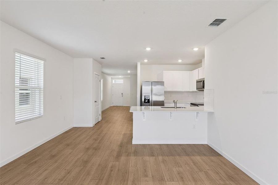Spacious, unfurnished interior of a new home in , Port Orange (Image 26).