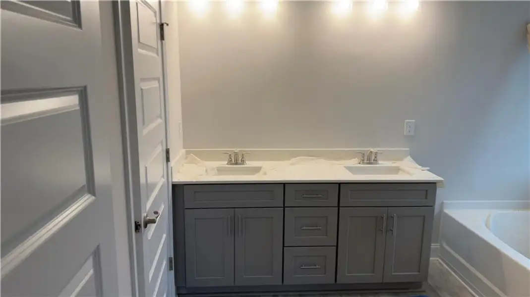 Furnished interior view inside a new home in Habersham Meadows, Demorest (Image 5).