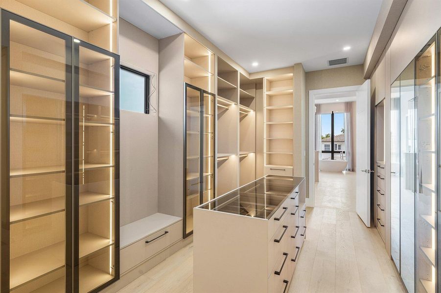 Her Closet Her Closet