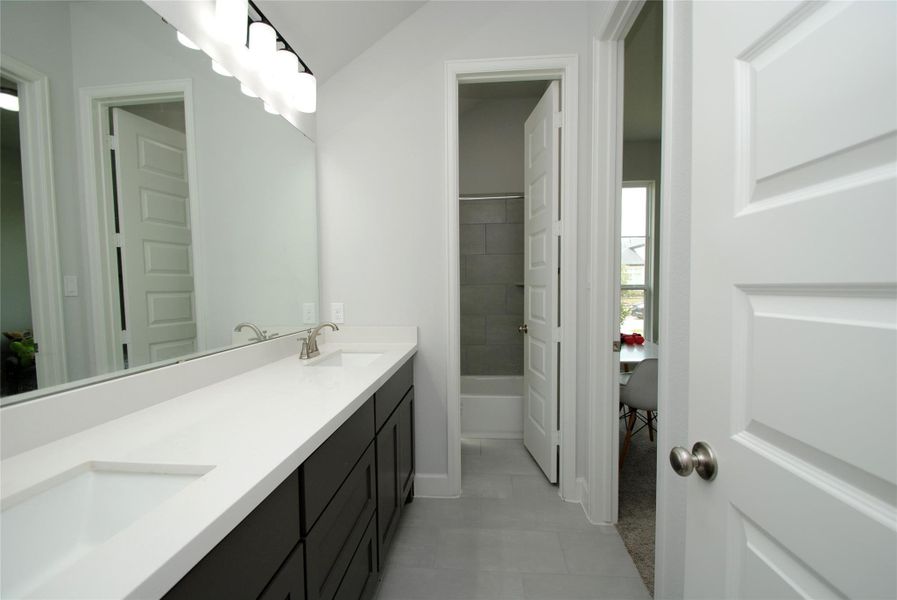 Furnished interior view inside a new home in Cross Creek Ranch, Fulshear (Image 30).