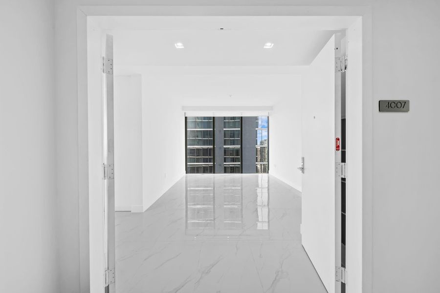 Spacious, unfurnished interior of a new home in Aria Reserve, Miami (Image 37). Spacious, unfurnished interior of a new home in Aria Reserve, Miami (Image 37).
