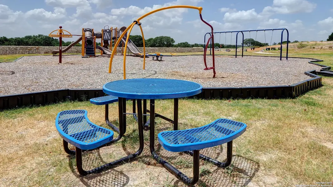 Community amenities in Johnson Ranch Half Acre, Bulverde (Image 8).