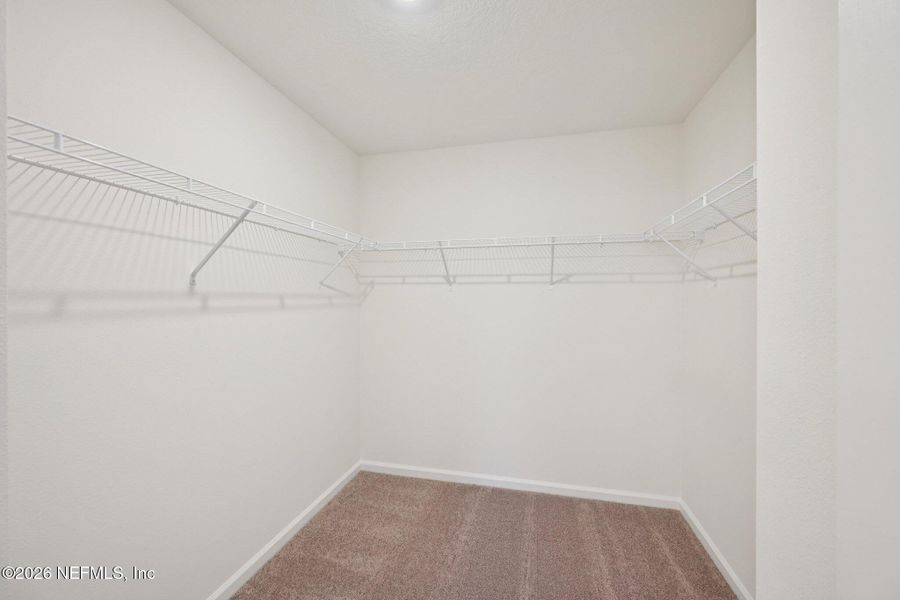 Spacious, unfurnished interior of a new home in Panther Creek, Jacksonville (Image 32).