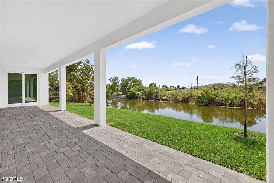 Exterior details and patio area of a home in Cape Coral, Cape Coral (Image 17). Exterior details and patio area of a home in Cape Coral, Cape Coral (Image 17).