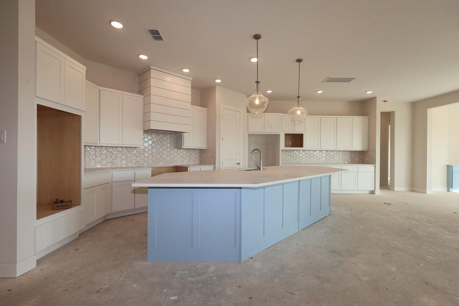 Image 21 of a home in Lakeview.