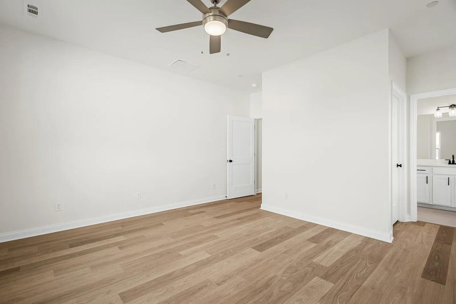 The Leighland D Bedroom 2 The Leighland D Bedroom 2