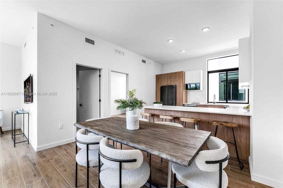 OPEN FLOOR PLAN CAN BE SET UP IN MULTIPLE WAYS. BREAKFAST BAR KITCHEN. OPEN FLOOR PLAN CAN BE SET UP IN MULTIPLE WAYS. BREAKFAST BAR KITCHEN.