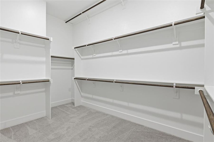 Spacious, unfurnished interior of a new home in Pecan Grove, Cross Timber (Image 16).