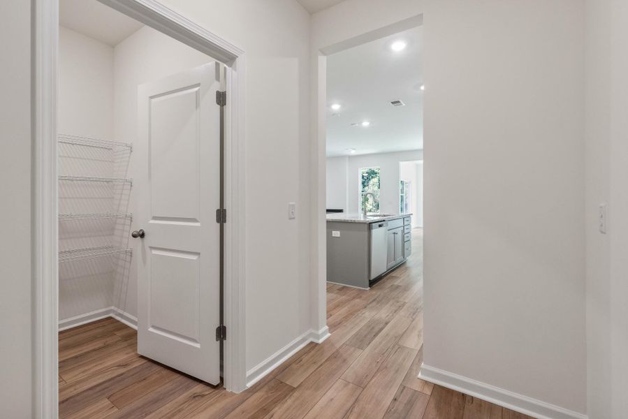 Spacious, unfurnished interior of a new home in Oakley Pointe, Moncks Corner (Image 28).