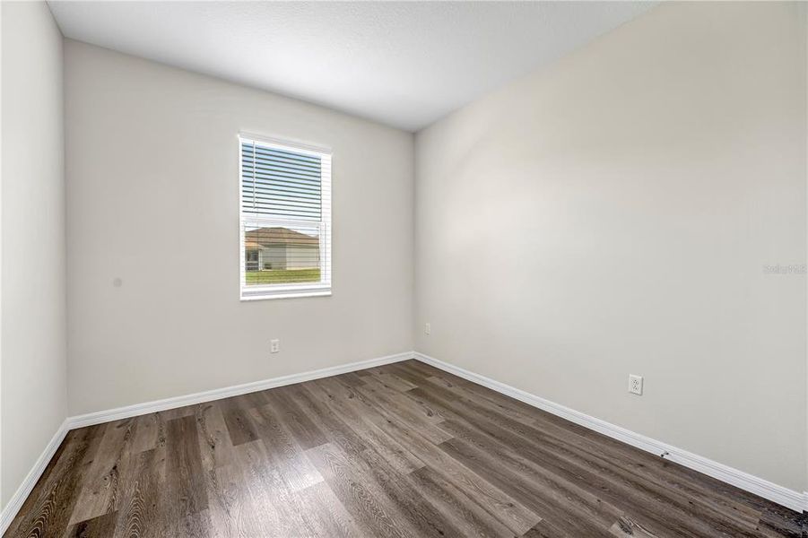 Spacious, unfurnished interior of a new home in , Weeki Wachee (Image 18).