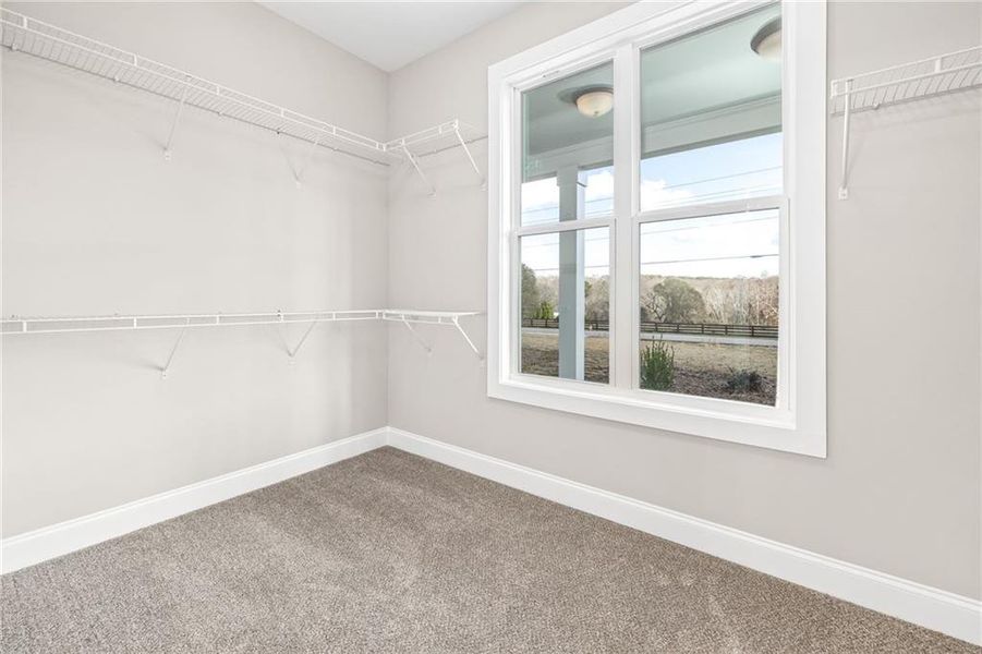 Spacious, unfurnished interior of a new home in , Jefferson (Image 30).