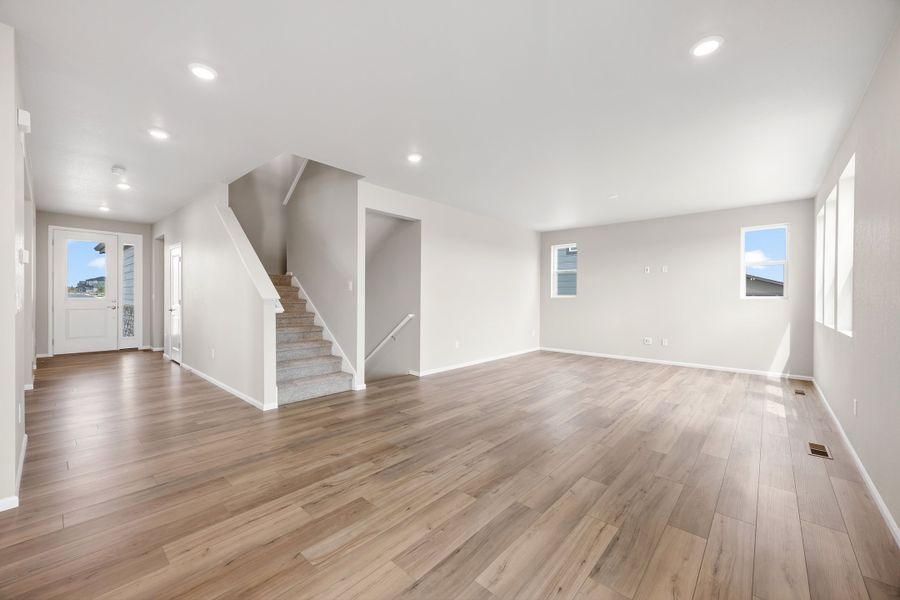 Spacious, unfurnished interior of a new home in Talon Pointe, Thornton (Image 13). Spacious, unfurnished interior of a new home in Talon Pointe, Thornton (Image 13).