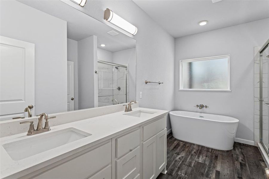 Furnished interior view inside a new home in , Rio Vista (Image 7).