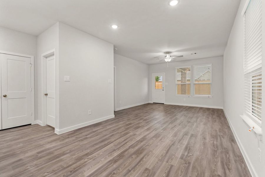 Spacious, unfurnished interior of a new home in Creekland Village at Bridgeland, Cypress (Image 18). Spacious, unfurnished interior of a new home in Creekland Village at Bridgeland, Cypress (Image 18).