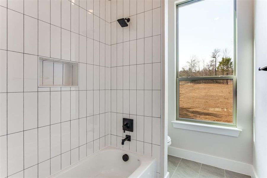 Close-up of interior finishes inside a home in , Weatherford (Image 19).