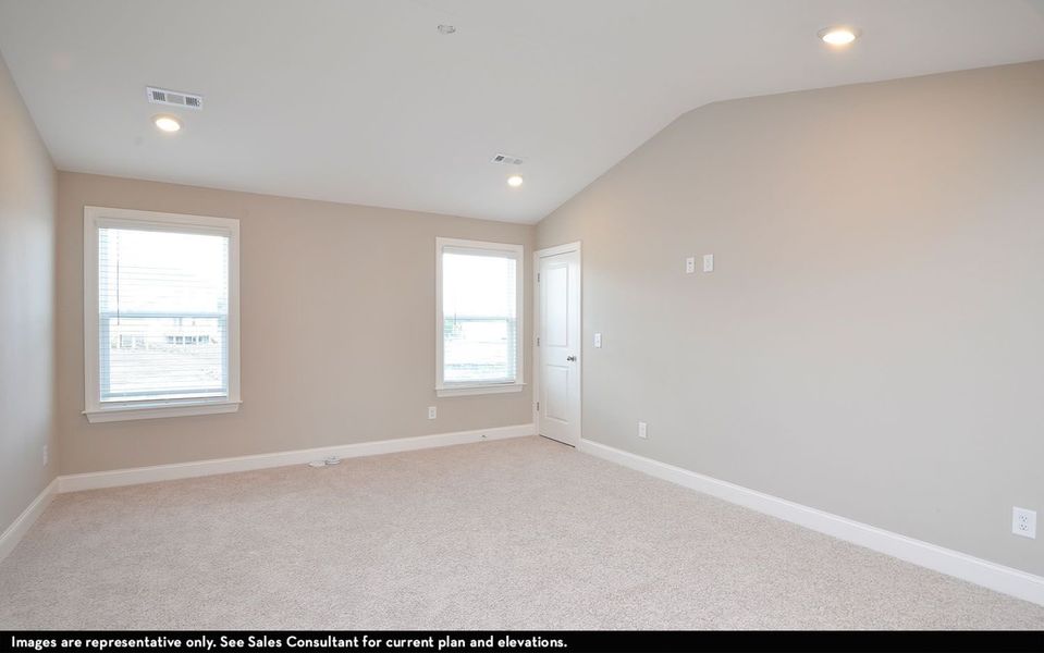Spacious, unfurnished interior of a new home in The Retreat at Norman Farm, Hendersonville (Image 14).