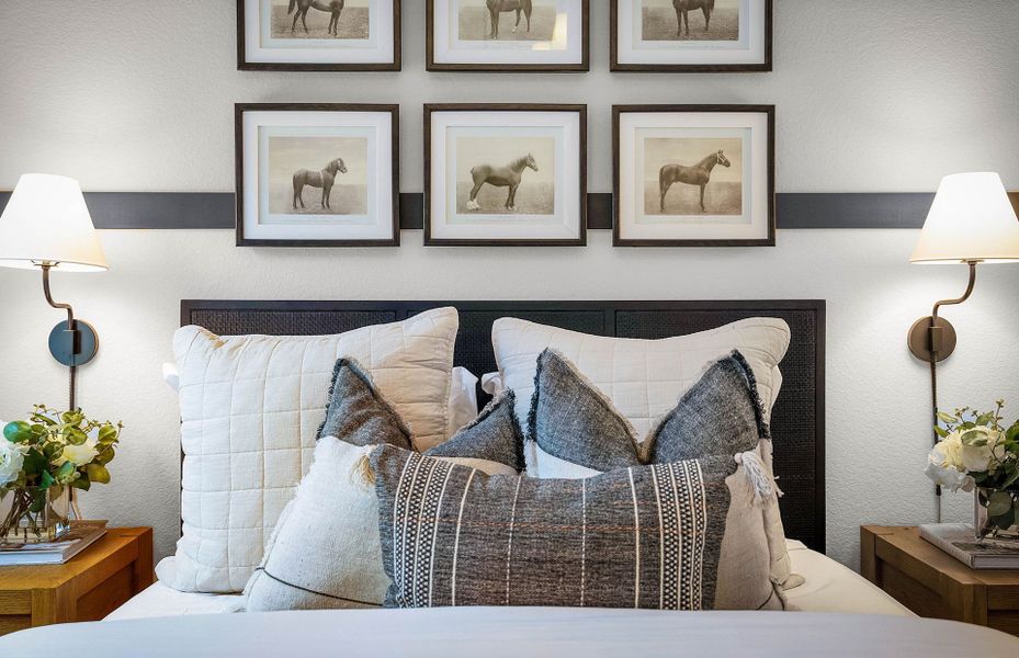 Representative interior finishes for a home built from the Compass by Del Webb in Del Webb Austin at Lost Pines, Bastrop (Image 59).