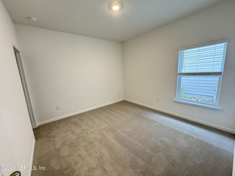 Spacious, unfurnished interior of a new home in Hyland Trail, Green Cove Springs (Image 29).