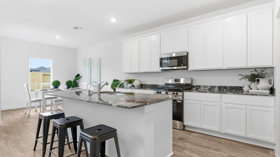 Furnished interior view inside a new home in Evergreen, Rosenberg (Image 7).