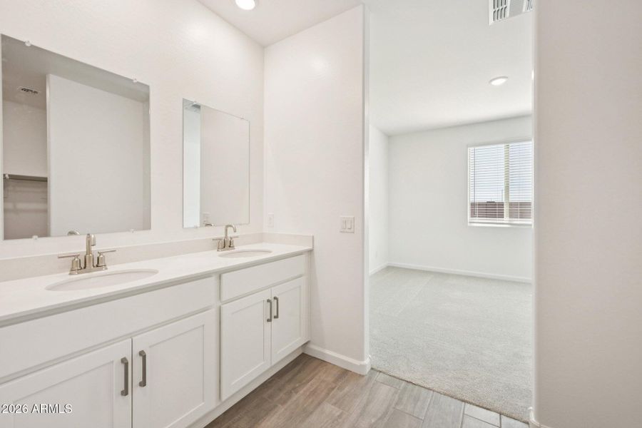 29-web-or-mls-W Camino de Oro-S1103-029