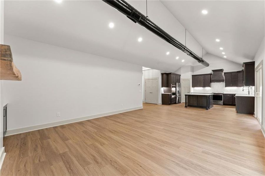 Spacious, unfurnished interior of a new home in , Baldwin (Image 55).