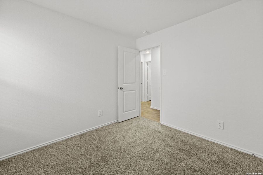 Spacious, unfurnished interior of a new home in Hickory Ridge, Elmendorf (Image 27).