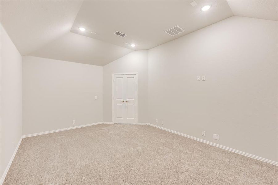 Spacious, unfurnished interior of a new home in Mockingbird Heights Classic 60, Midlothian (Image 25).