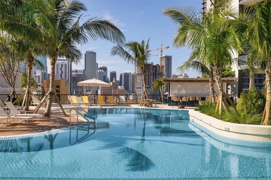 Community amenities in , Miami (Image 32).