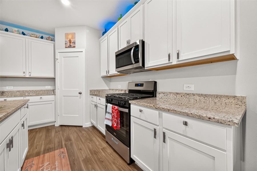 Furnished interior view inside a new home in Lexington Heights, Willis (Image 18).