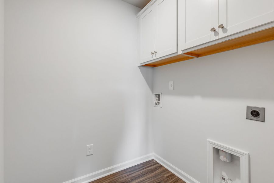Spacious, unfurnished interior of a new home in Bluefield, Lexington (Image 36). Spacious, unfurnished interior of a new home in Bluefield, Lexington (Image 36).