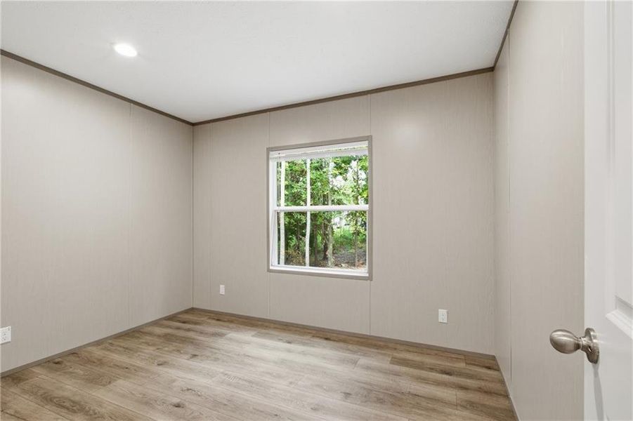 Spacious, unfurnished interior of a new home in , Alto (Image 14).