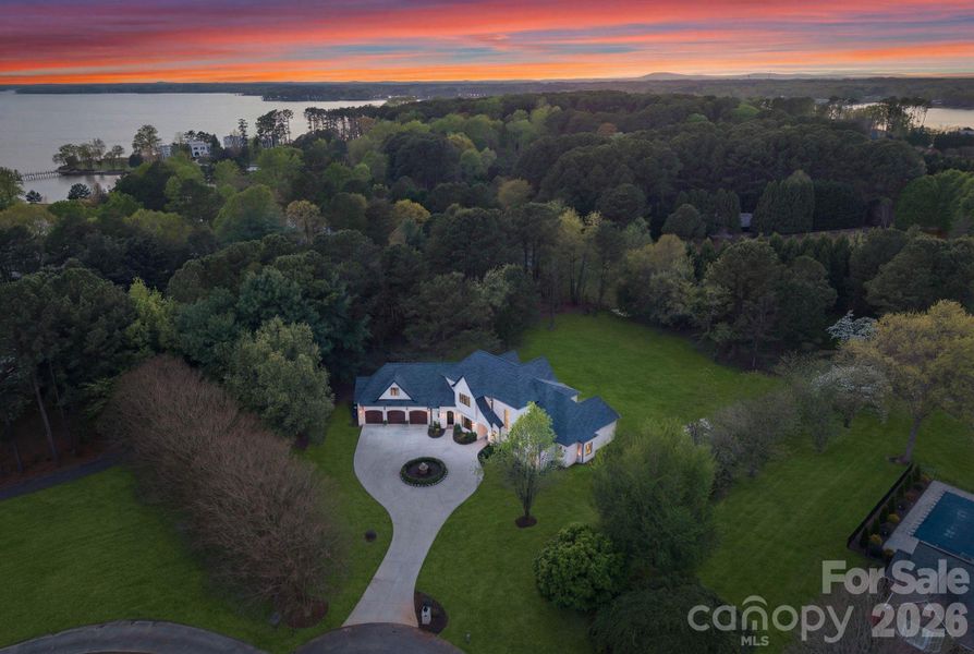 Image 43 of a home in . Image 43 of a home in .