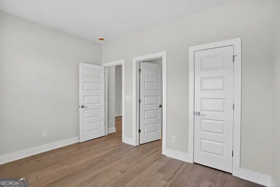 Spacious, unfurnished interior of a new home in Killian Manor at The Adares, Adairsville (Image 16).